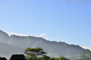 远眺金山岭长城