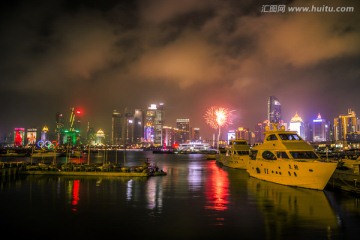 青岛五四广场烟花