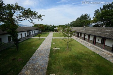 威海刘公岛水师学堂的庭院