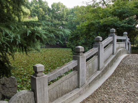 石桥围栏