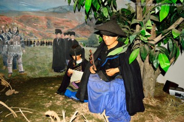 凉山彝族博物馆毕摩塑像