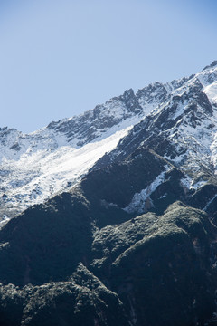 雪山山峰