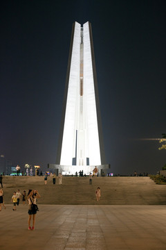 上海外滩夜景 纪念碑