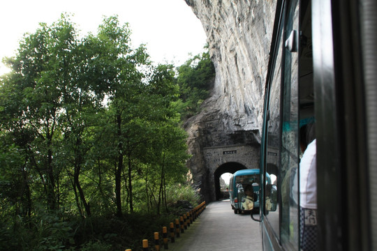 张家界天门山盘山公路