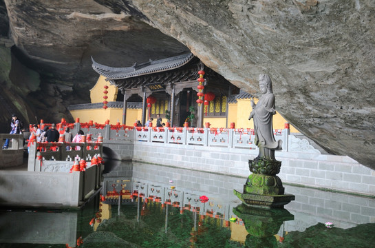 青龙瀑布风景区