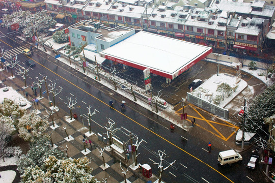 城市雪景 现代建筑上海 黄浦区