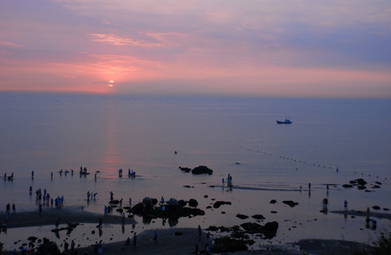 鸽子窝公园日出 赶海拾贝 天空