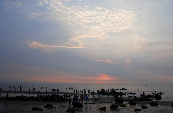 鸽子窝公园日出 赶海拾贝 天空