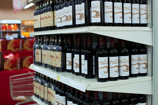 红酒 酒柜 货架 超市 商场