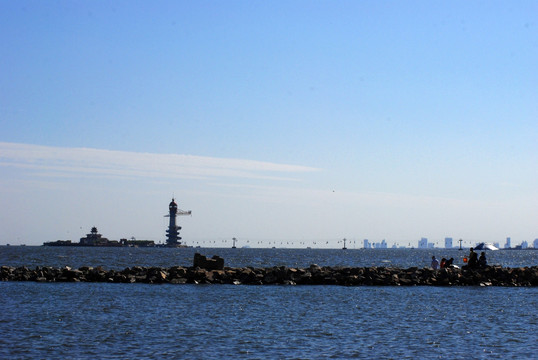 北戴河 蓝天 塔 海水 建筑