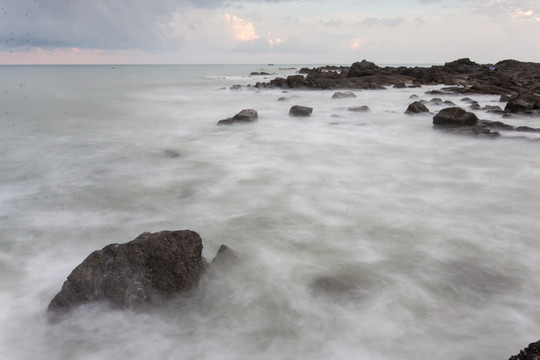 海水 礁石 天空 云霞