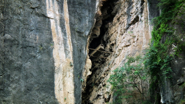 长江三峡 悬棺 悬崖峭壁