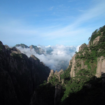 黄山 烟雾缭绕 悬崖峭壁（非高清）