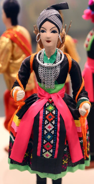 老挝传统服饰人偶
