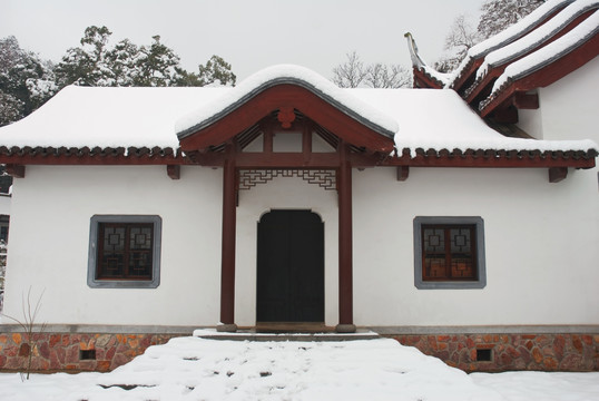 冬天雪景的岳麓书院