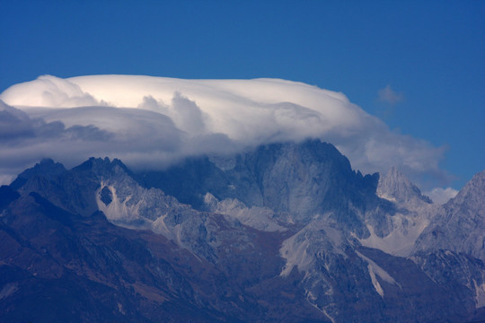 玉龙雪山风光