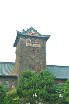 南京大学