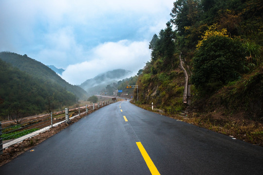 道路