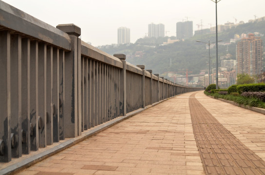 滨江路护栏