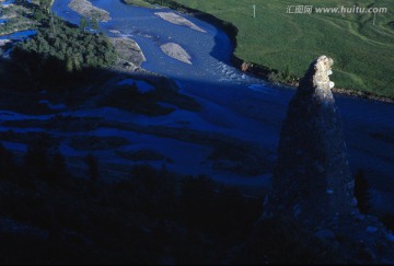 唐布拉风景区 天山风光