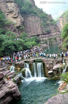 云台山风景 红石峡瀑布