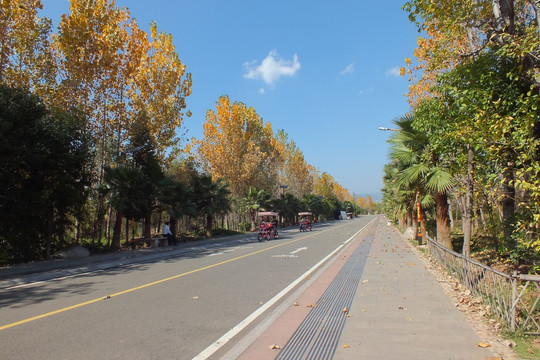 西昌 邛海湿地公园