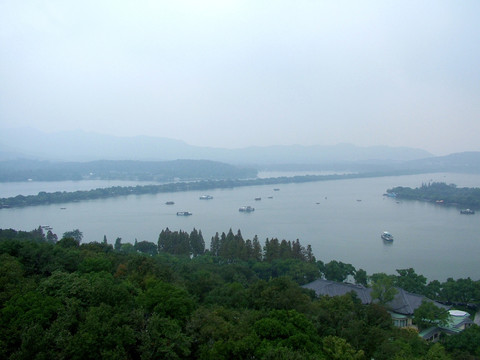 雨中西湖