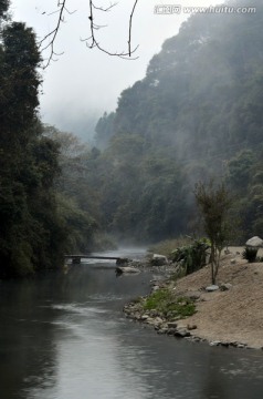 广东韶关南雄帽子峰保护区山水