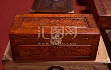 木雕梳妆盒