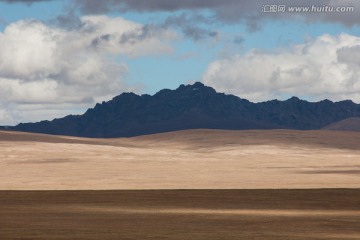 西藏秋色 光影斑驳 远山