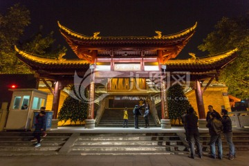 成都锦江安顺廊桥牌坊夜景