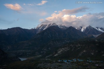 南迦巴瓦峰夕照 雪山