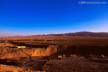 嘉峪关讨赖河谷