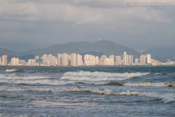 海南三亚湾风光