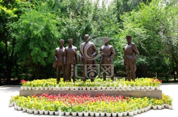 三区革命纪念馆雕塑