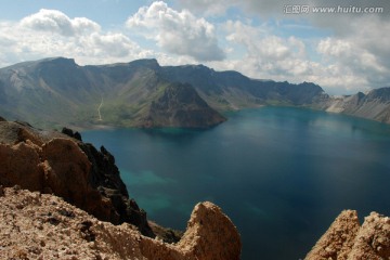 天池 长白山 山脉 水面 天空