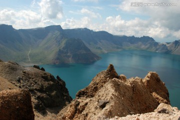 天池 长白山 山脉 水面 天空