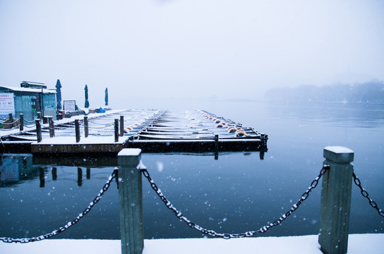 杭州西湖雪景