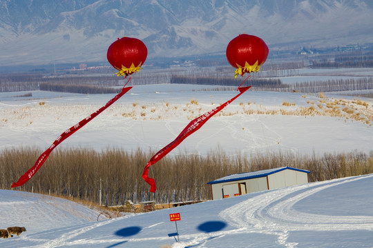 雪景  气球