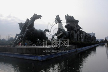 安汉广场代骏马雕塑