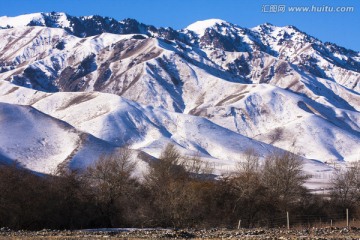 雪山  天山