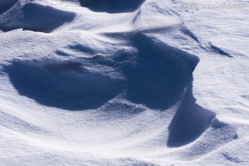 雪地  白雪