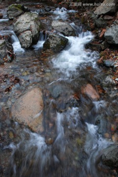 水 溪水 溪流 流水 山泉