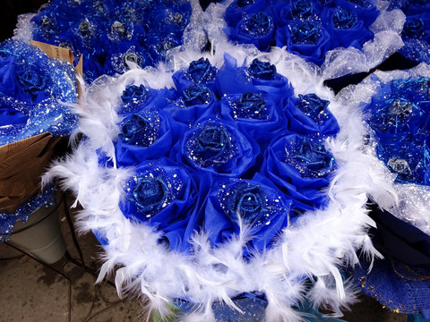 蓝玫瑰花篮