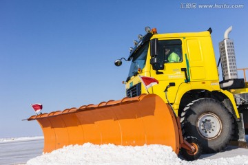 推雪车