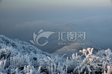 龙山看雪