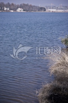 池州平天湖水边湖上人家自然风光