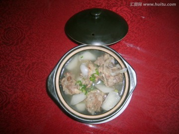 砂锅鸡汤