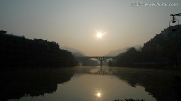 凤凰古城 沱江 凤凰城 旅游