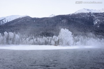 河流